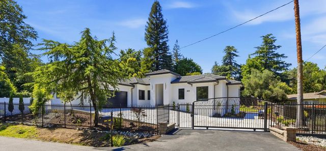 8061 Grand Ave, Fair Oaks, CA 95628