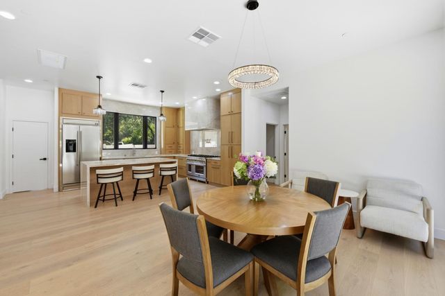8061 Grand Ave, Fair Oaks, CA 95628