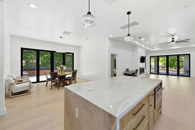 8061 Grand Ave, Fair Oaks, CA 95628