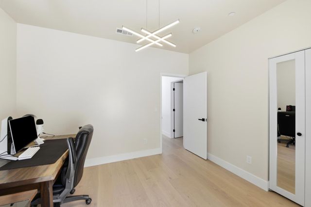 8061 Grand Ave, Fair Oaks, CA 95628
