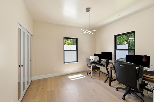 8061 Grand Ave, Fair Oaks, CA 95628