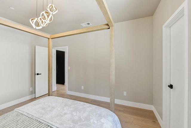 8061 Grand Ave, Fair Oaks, CA 95628