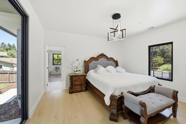 8061 Grand Ave, Fair Oaks, CA 95628
