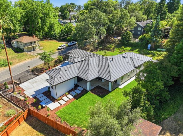 8061 Grand Ave, Fair Oaks, CA 95628