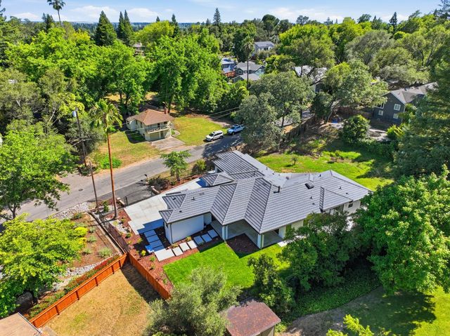 8061 Grand Ave, Fair Oaks, CA 95628