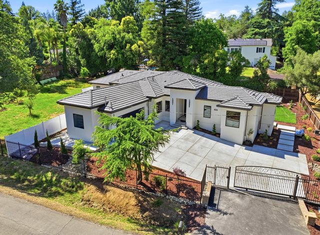 8061 Grand Ave, Fair Oaks, CA 95628