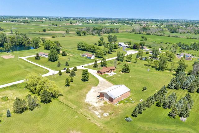 3760 FARMSTEAD ROAD, Green Bay, WI 54311