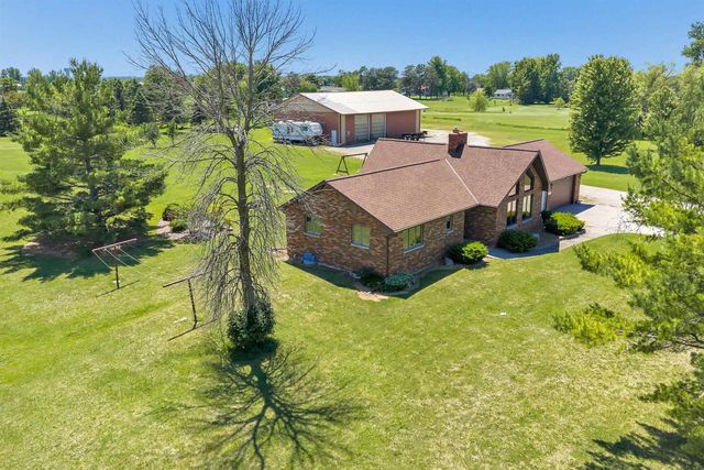 3760 FARMSTEAD ROAD, Green Bay, WI 54311
