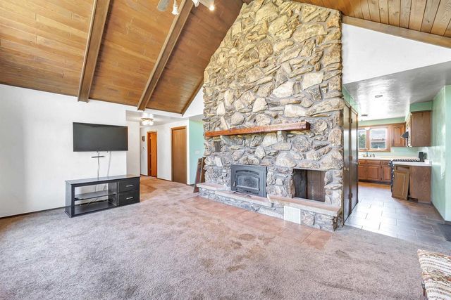 3760 FARMSTEAD ROAD, Green Bay, WI 54311