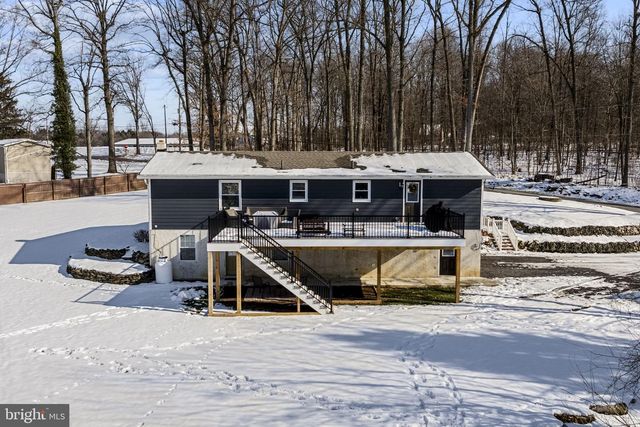 108 RED WELL RD, New Holland, PA 17557