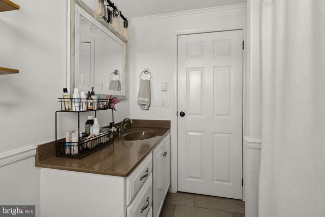 108 RED WELL RD, New Holland, PA 17557