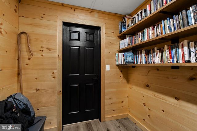 108 RED WELL RD, New Holland, PA 17557