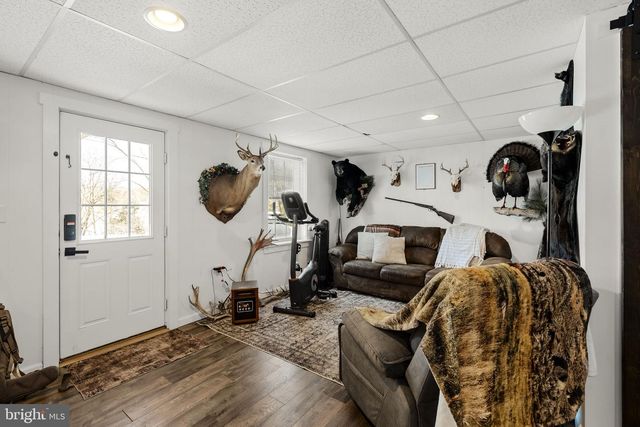 108 RED WELL RD, New Holland, PA 17557