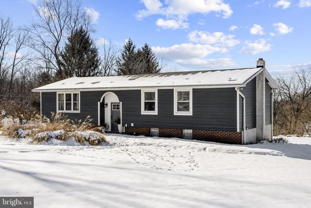 108 RED WELL RD, New Holland, PA 17557