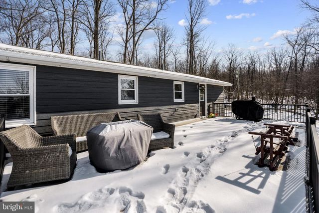 108 RED WELL RD, New Holland, PA 17557