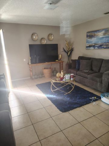 306 81st Street, Lubbock, TX 79404