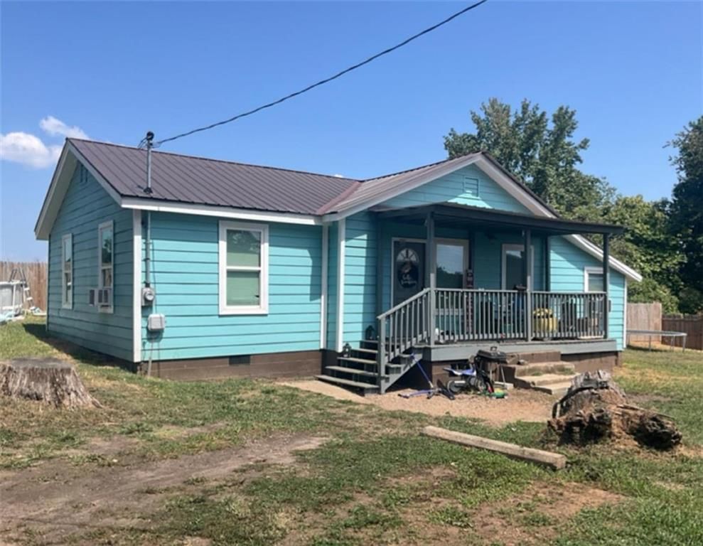 8 Jones Street, Gainesville, GA 30501