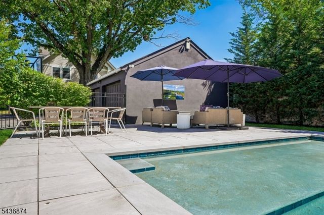 424 1ST STREET, Westfield Town, NJ 07090
