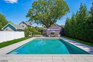 424 1ST STREET, Westfield Town, NJ 07090