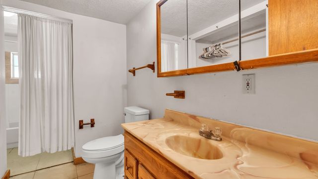 74 County rd 11 Road, Espanola, NM 87532