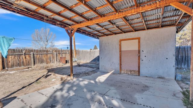 74 County rd 11 Road, Espanola, NM 87532