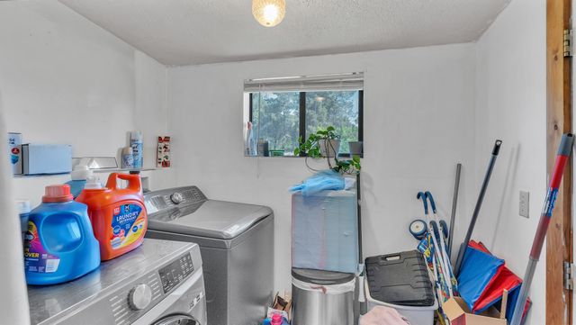 74 County rd 11 Road, Espanola, NM 87532