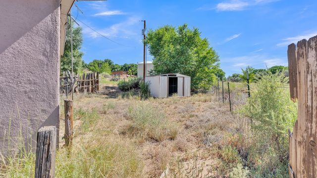 74 County rd 11 Road, Espanola, NM 87532