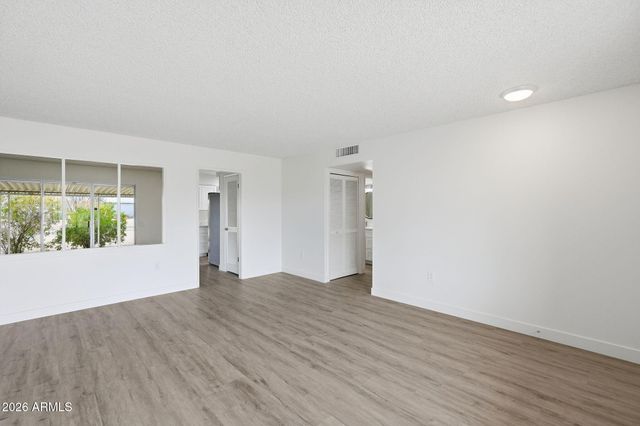 10838 W AMBER Trail, Sun City, AZ 85351