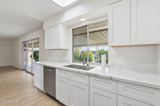 10838 W AMBER Trail, Sun City, AZ 85351