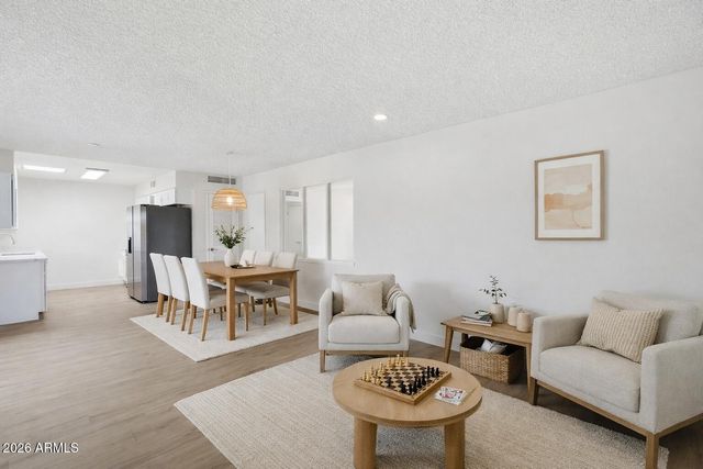 10838 W AMBER Trail, Sun City, AZ 85351