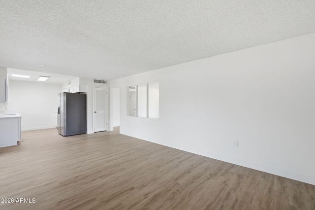 10838 W AMBER Trail, Sun City, AZ 85351