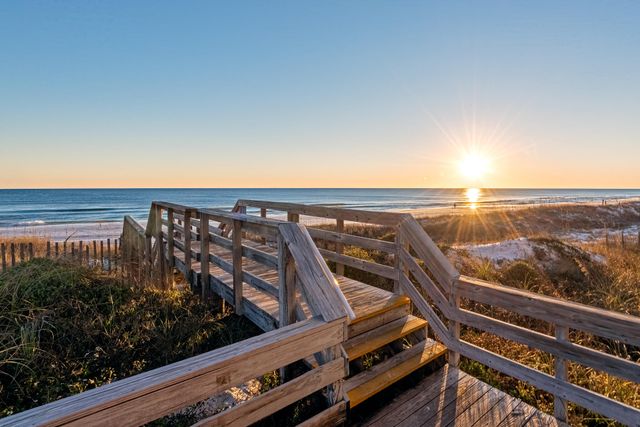 114 Mainsail Drive UNIT 384, Miramar Beach, FL 32550