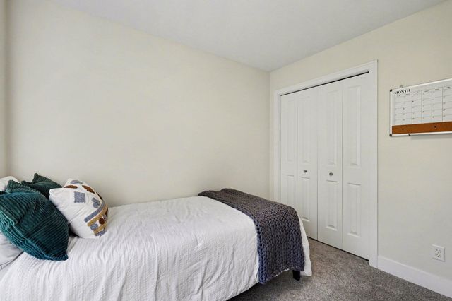 4211 Sand Valley Drive NE, Rockford, MI 49341