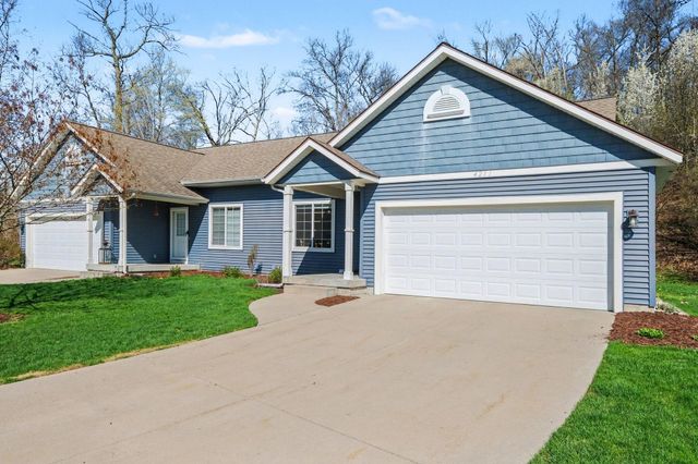 4211 Sand Valley Drive NE, Rockford, MI 49341