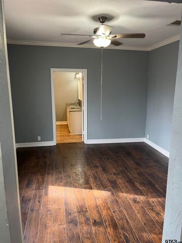 803 S Vine Ave, Tyler, TX 75701