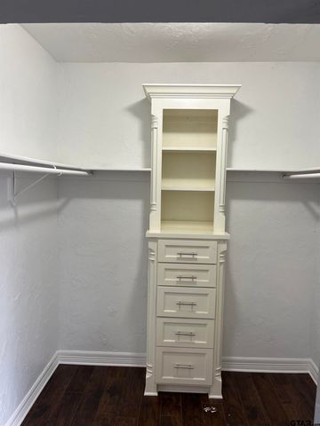 803 S Vine Ave, Tyler, TX 75701