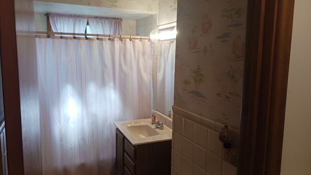 433 W Diversey Avenue, Addison, IL 60101