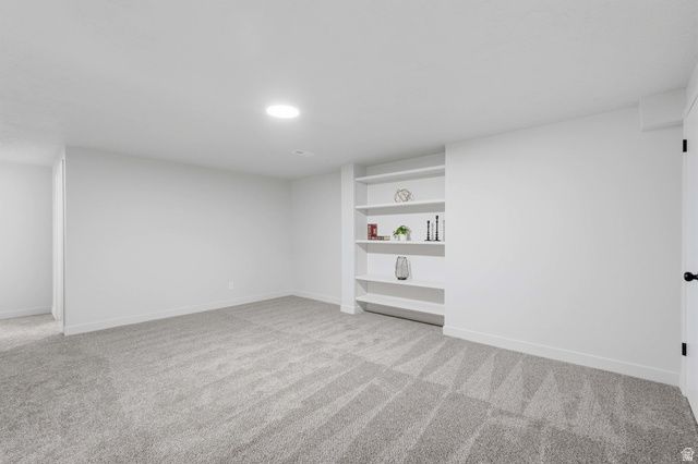 1712 E HILLSBORO, Layton, UT 84040