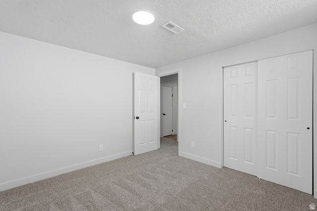 1712 E HILLSBORO, Layton, UT 84040