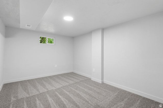 1712 E HILLSBORO, Layton, UT 84040