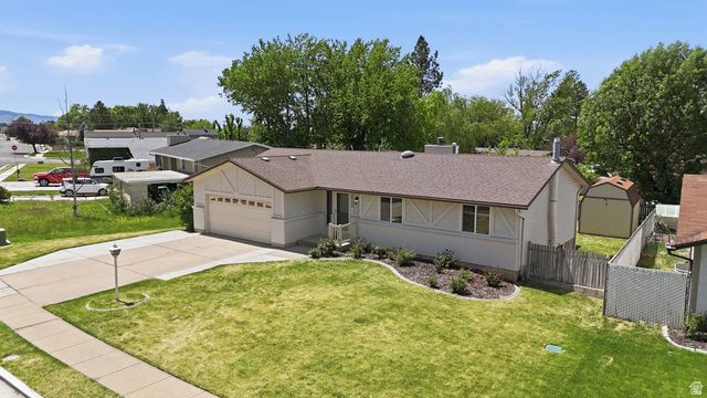 1712 E HILLSBORO, Layton, UT 84040