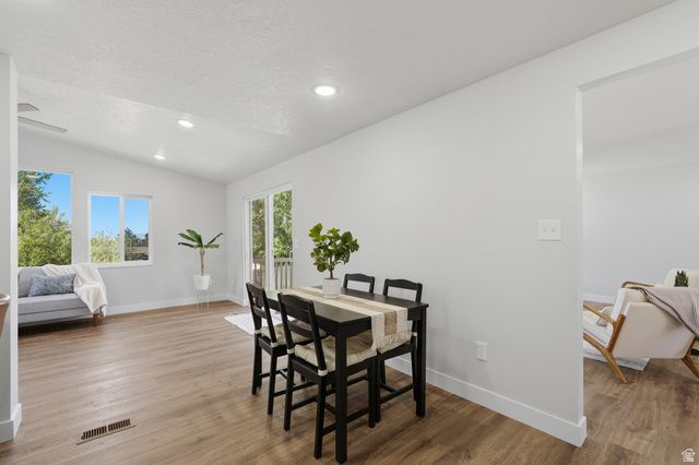 1712 E HILLSBORO, Layton, UT 84040