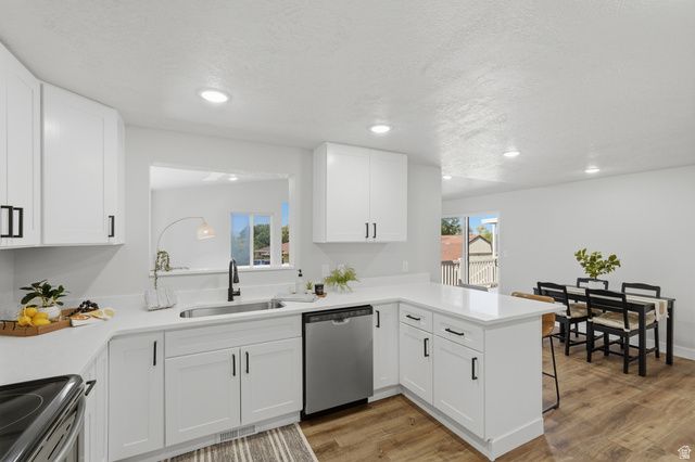 1712 E HILLSBORO, Layton, UT 84040