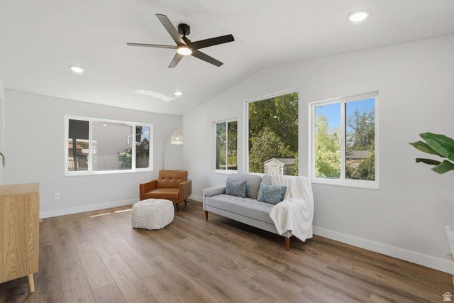 1712 E HILLSBORO, Layton, UT 84040