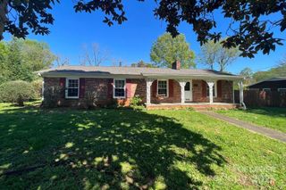 616 Glendale Drive, Statesville, NC 28677