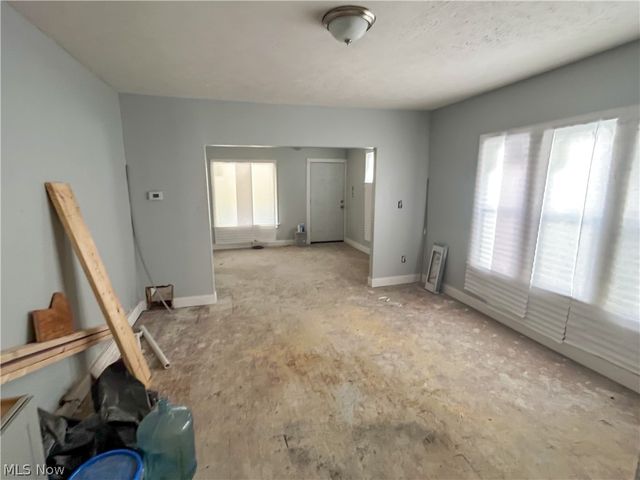 9800 Pratt Avenue, Cleveland, OH 44105