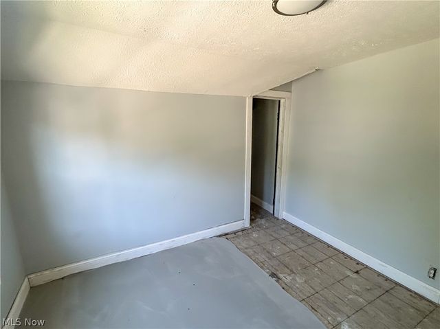 9800 Pratt Avenue, Cleveland, OH 44105
