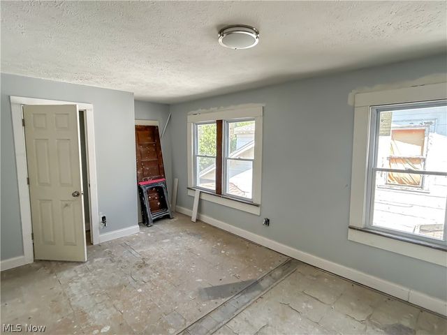 9800 Pratt Avenue, Cleveland, OH 44105