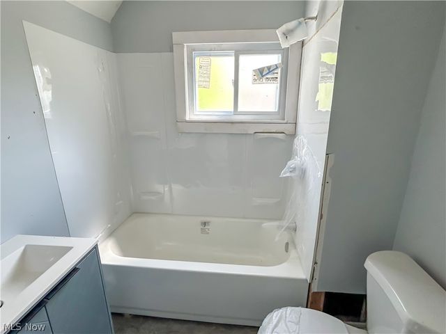 9800 Pratt Avenue, Cleveland, OH 44105