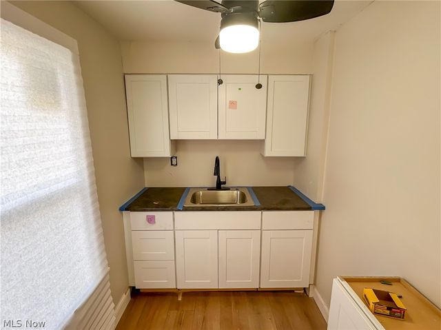 9800 Pratt Avenue, Cleveland, OH 44105